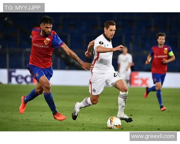 红牌判罚标准差异明显同一动作在不同赛事中结果截然不同